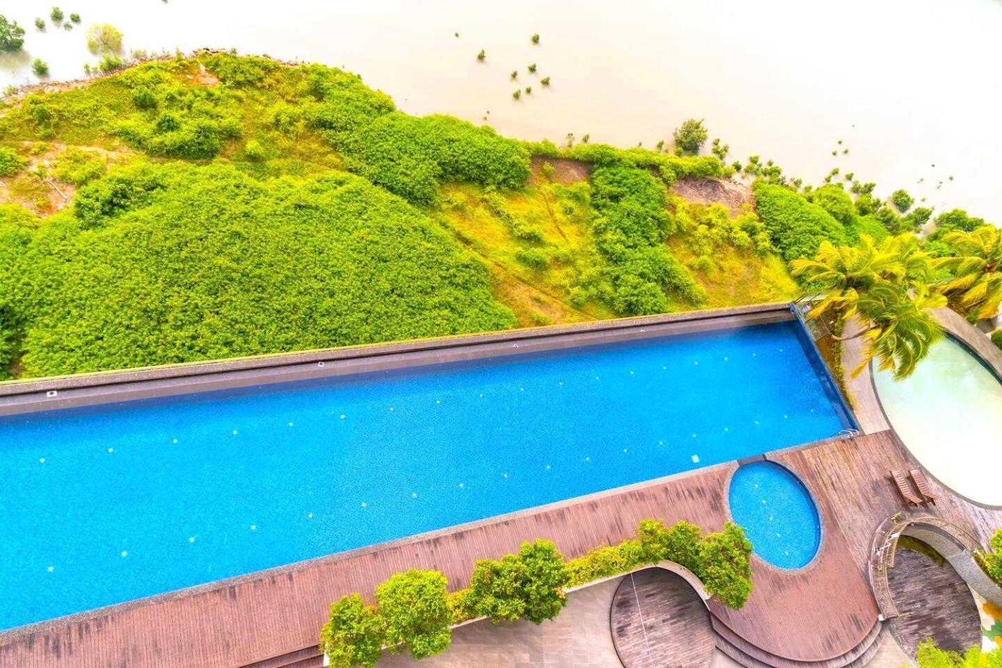 Silverscape Seaview Residence Melaka Exterior foto